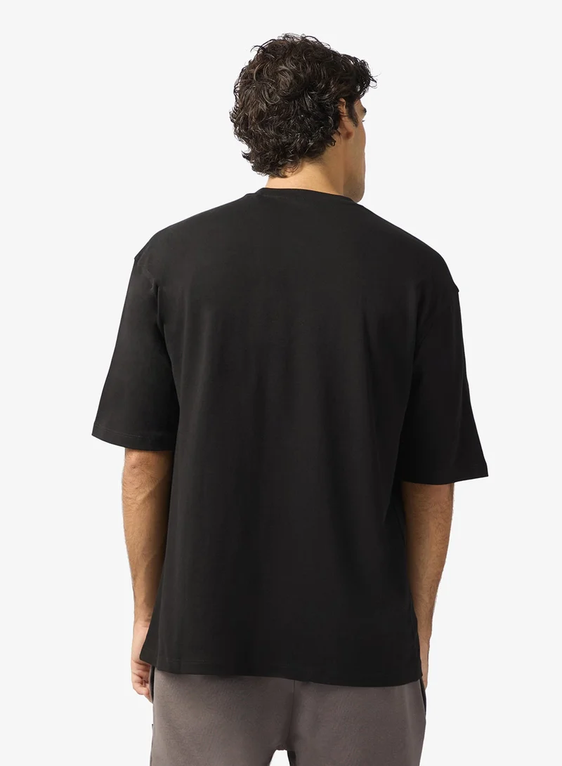 جس تيشيرت جوهان بياقة دائرية